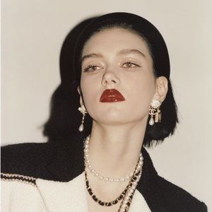 Meet your Posher, Hypnotic